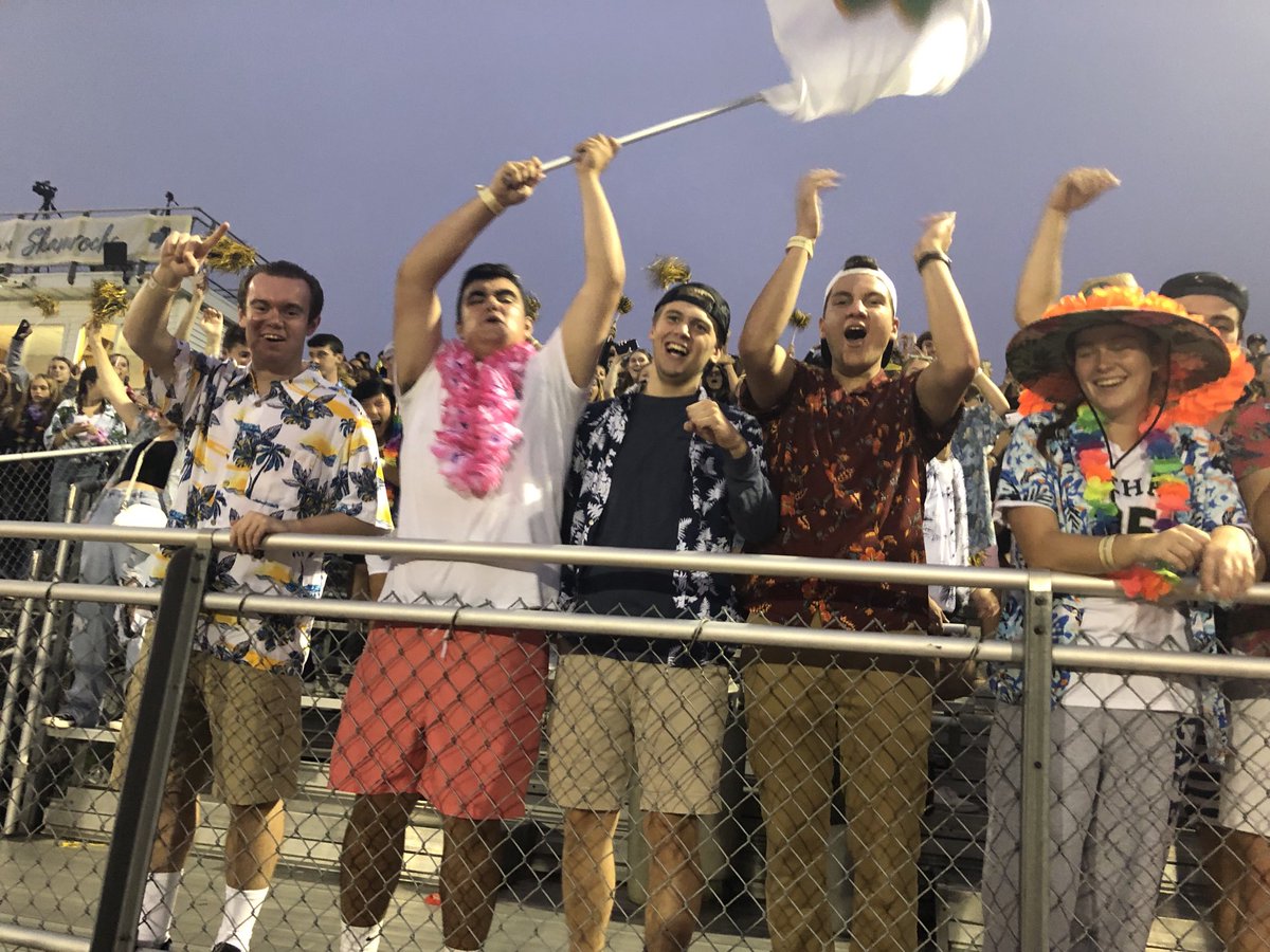 FeehanPrncpl's tweet photo. #Feehan Friday Night Lights https://t.co/RKZbLBypzN