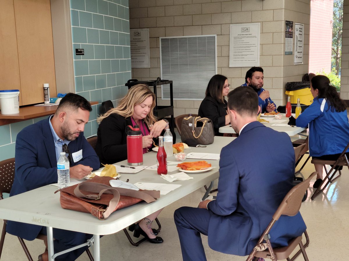 CpsLeaders's tweet image. DPQ Presents...@JosemtorresM event was held on Wednesday! A great way to start Hispanic Heritage Month hearing our very own @ChiPubSchools leaders inspirational stories & PD. Thank you to:
@TonioAcv2 
@BJCAEagles1 Principal Ocon
Office of Equity, Chief Covarrubias 
#FutureLeaders