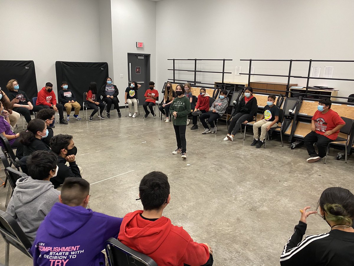 dwp_choirs's tweet image. Thank you ENCORE for a great rehearsal! We are so proud of your leadership and dedication. Keep up the good work! @MrsCisnerosCFB  @DeWitt_Perry @CFBISD  #dwpchoir #youbelonghere #leadership #popchoir