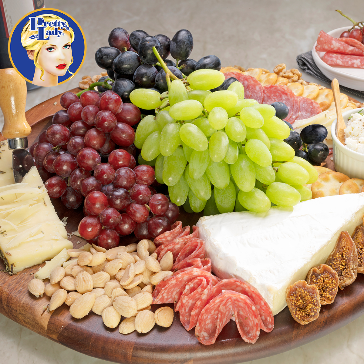 PrettyLadyGrape's tweet photo. A classic combo that never gets old! Happy Friday and cheers to the weekend and Pretty Lady grapes π
#HappyFriday #FridayIsHere #CheersForFriday #Grapes #HeyTherePrettyLady #PrettyLadyGrapes https://t.co/wrejj4fk65