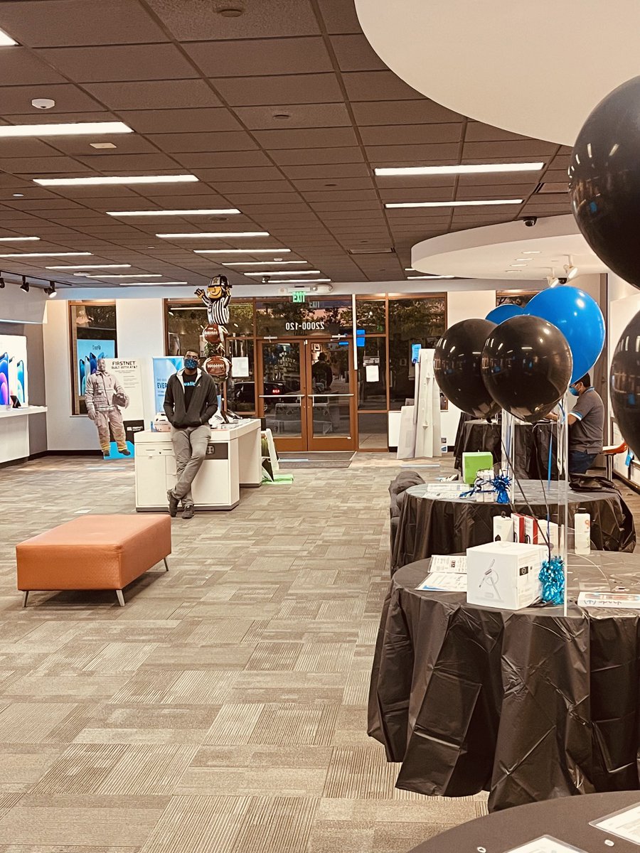 Starting the Weekend strong with the jewels💎 that was dropped today from ⁦<a href="/404girl/">Betsy Francis</a>⁩ 🔥💯🏁 Compliments all day!
Great Pre-Order Day for Success: 4GA’s / 9Pre-Orders including 2FN &amp; a TV to match from our in-store event. TailgateLife 🏈🏈 ⁦<a href="/DaleB1/">Dale S. Brown</a>⁩ ⁦<a href="/Keenoas13/">KeenanDaGreat</a>⁩