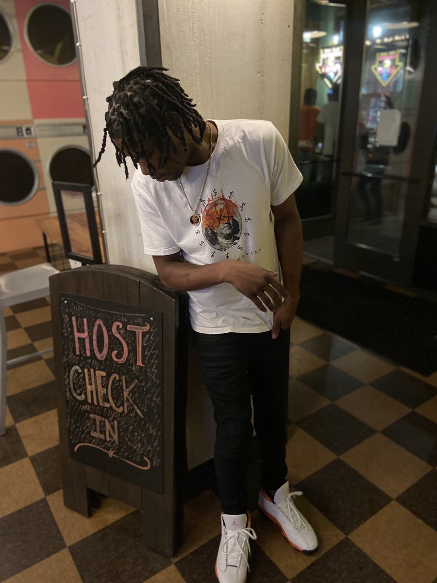 GMC_Fynest's tweet photo. When Owning Shit Make Em Tap In💯 #GetMoneyConstantly https://t.co/PKLnGm6iaQ