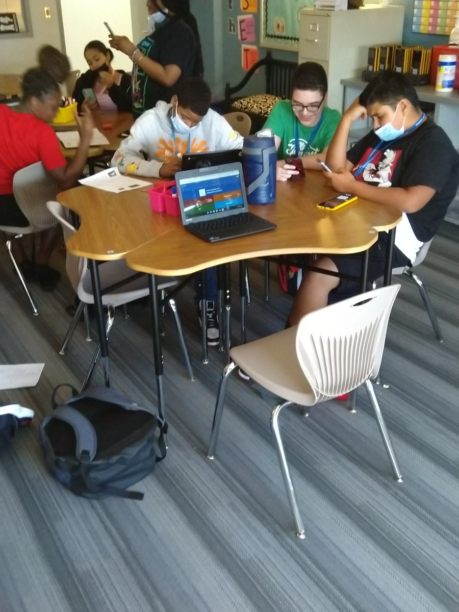 MathNerdWallace's tweet image. Some Friday afternoon Gimkit