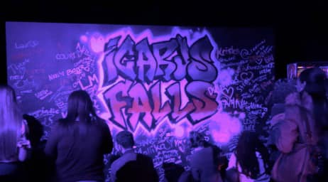 MarsssTommo's tweet photo. Nunca olvidar cuando Zayn realizó un listening party para el lanzamiento de Icarus Falls
#ZaynMalik #IcarusFallsParty https://t.co/WBvXCaVIkZ