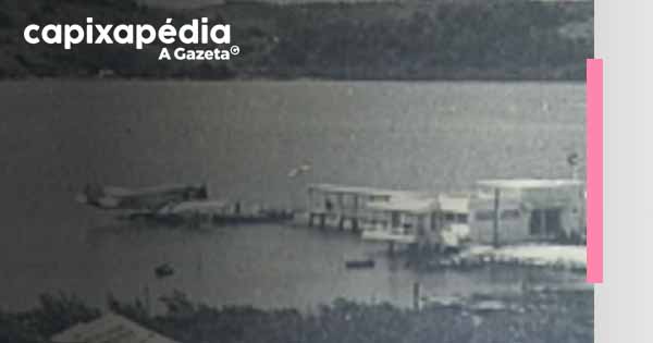 AGazetaES's tweet photo. Cais do Hidroavião: como era o primeiro aeroporto do Espírito Santo [ https://t.co/LdEmGl7ZMH ]

Capixapédia 🛩 Com as obras concluídas por volta de 1939, o Cais do Hidroavião, na Região de Santo Antonio, em Vitória, foi o primeiro aeroporto do Estado, mas operou por pouco tempo https://t.co/DZPA3o5k9k