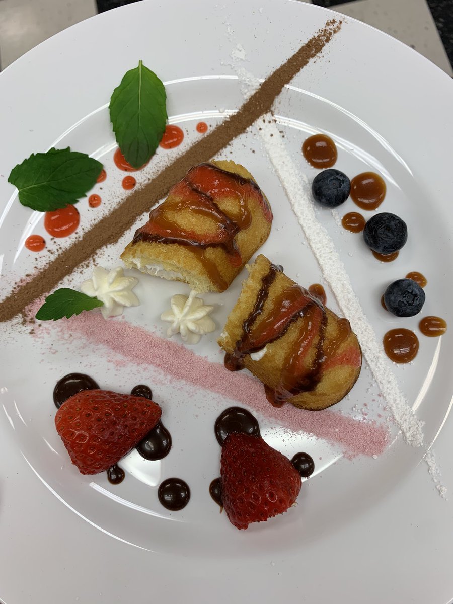 LVCulinaryArts's tweet photo. Twinkie Plating Challenge @LVCulinaryArts today!
My Jr. Chefs prepared homemade chocolate & caramel sauces, strawberry coulis…& made freshwhipped cream!
♥️ We’re a school of the arts!
@LaderaVistaJH
@FullertonSD
#FSDlearns
#CreateDelicious https://t.co/5BKHYATXtU