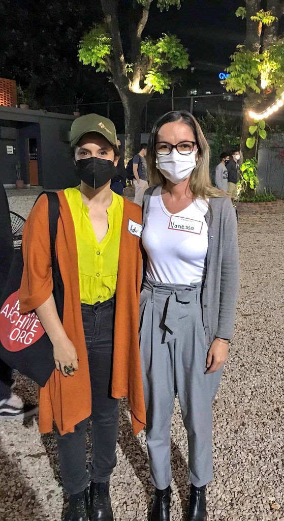 vanetowersrive's tweet photo. Una de las jóvenes más influyentes del mundo en el 2021 por el Foro Económico Mundial.
Directora del Instituto Paraguayo de Artesanía (IPA) y principal impulsora de la artesanía indígena.
Admiración total a @OrtizSemidei y un honor poder saludarla en la #Humanoteca de la #UCOM https://t.co/7k1KsXo9Ra