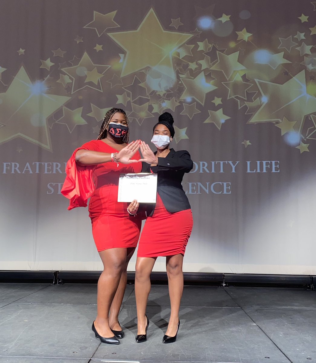 🔺#FlashbackFriday🔺
On August 31st, 2021 Soror Smiley and Soror Bailey-Frazier received the Fundraising Excellance Award on behalf of the Kappa Psi Chapter of Delta Sigma Theta Sorority, Inc. We graciously accept this award and will continue to uphold its honor.