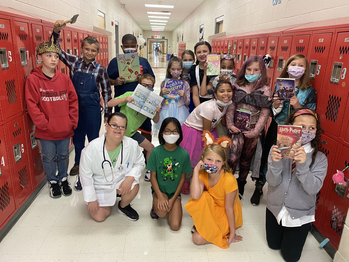 Reading in the schools day with my #toddsquad