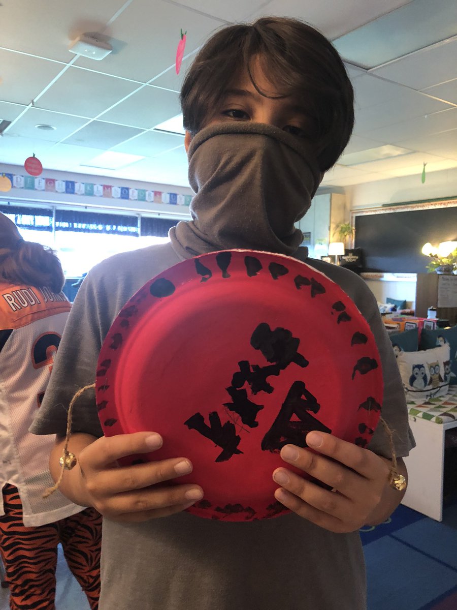 PSE3rdGrade's tweet photo. Celebrating finishing the book, The Year of the Dog by Grace Lin, by making drums inspired by Chinese New Year from the book. #PSEpantherpride #profileofagraduate 
@PSESCPS
@shelbycountysch https://t.co/aEDj3yKXXC