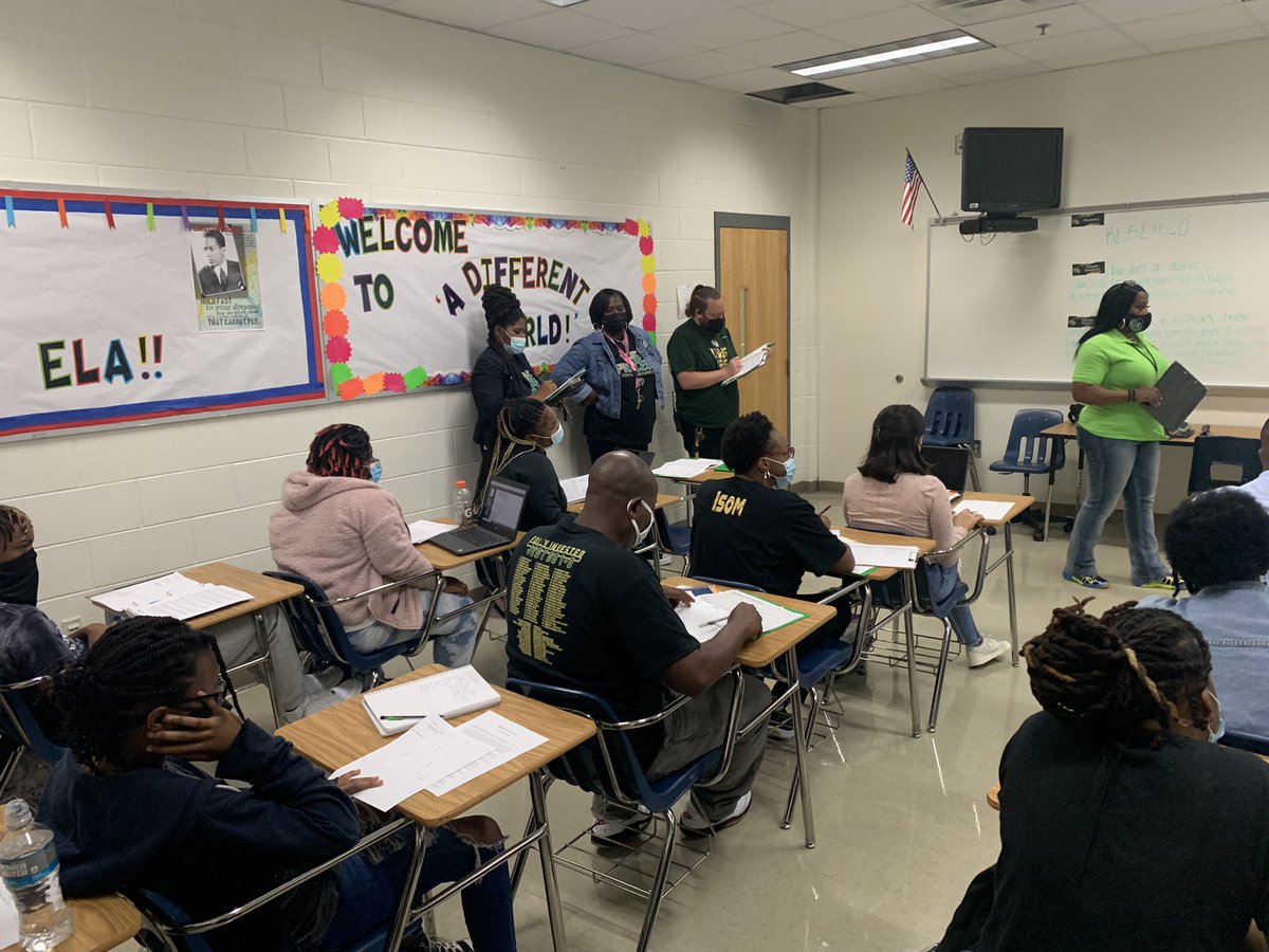 Armstrong_BCMS's tweet image. Collaborative Walks at @LHughesNews! #Feedback #SameVision #InspectWhatYouExpect @lhhsprincipal @DuncanMashawn @Dr_Isom11 @Dare2BeHaire @Antonio_Grant1