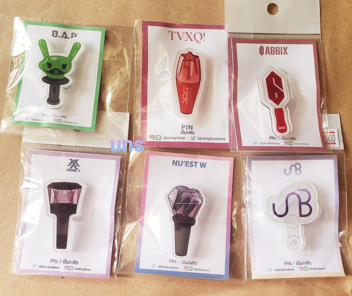 unicornstar2015's tweet photo. 💟 pin 💫 
1 pc: 3000ks 

#unicornstar 
#kpop https://t.co/Bq3IMSafpj