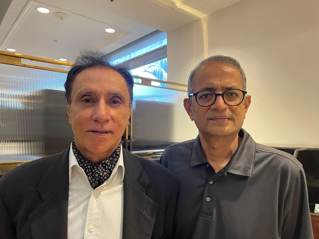 Stimulating conversation with Professor Dr Prabhala of Johns Hopkins Univ A huge vote of thanks for assisting & educating #MyMoneyMantra on #Data Analytics The relationship will continue to deepen & we'll continue to learn Thank-you Professor