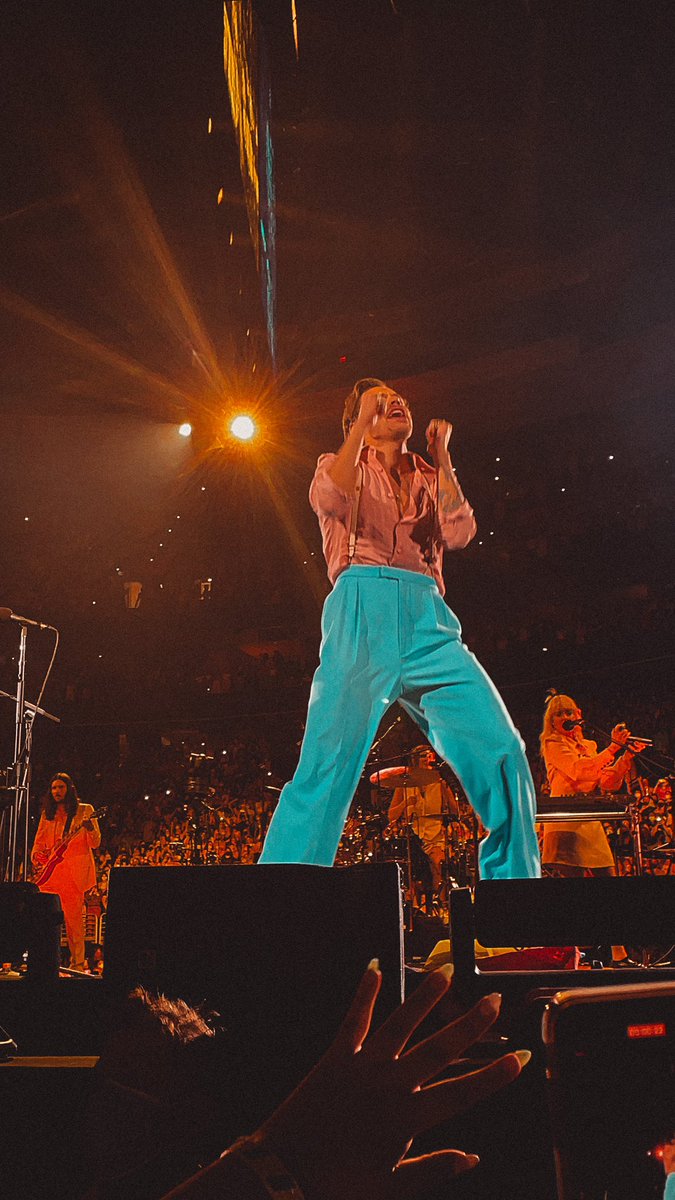 ellpaphoto's tweet photo. Harry Styles LOT. Philadelphia Wells Fargo Center. September 17th 2021. https://t.co/bQaGfowZVi