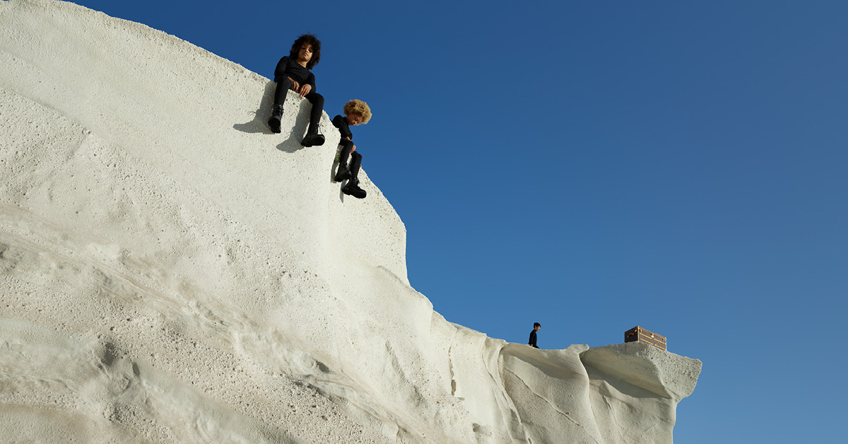 LouisVuitton's tweet photo. The height of inspiration. #LouisVuitton travels to the timeless landscapes Milos in Greece in search of the feeling when imagination takes flight. See more from the new campaign photographed by Viviane Sassen at https://t.co/HRqeMvCGSH https://t.co/1ALK23HUCt