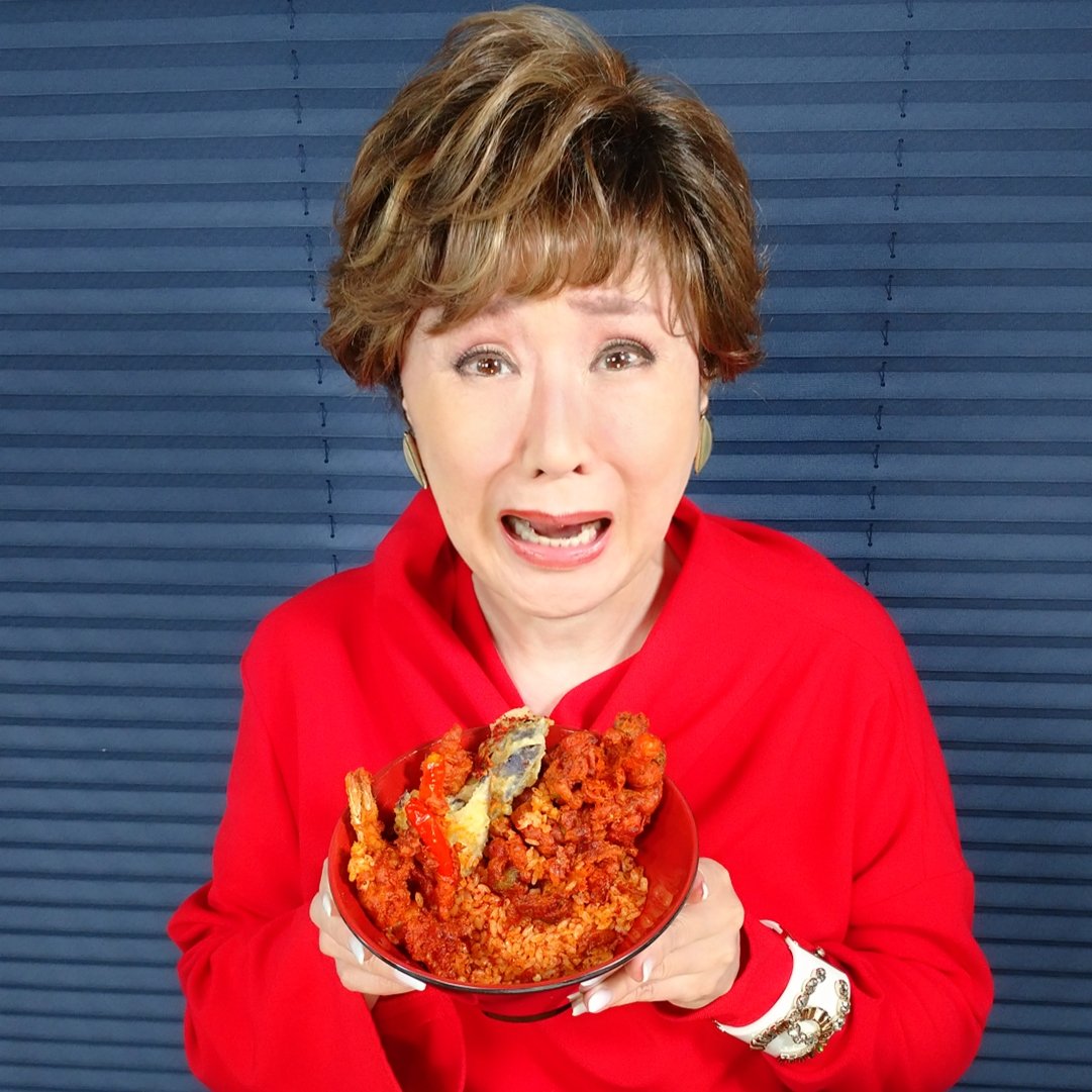 小林幸子 先日の有吉ゼミで 人生初の激辛にチャレンジ 汗だくになって拭いていたら メイク落ちて 顔がまだらになってたー かなり頑張りましたが 完食できなかったー しょこたんに 裕太くん ｕ字工事の福田くん 全員完食 私はリベンジは