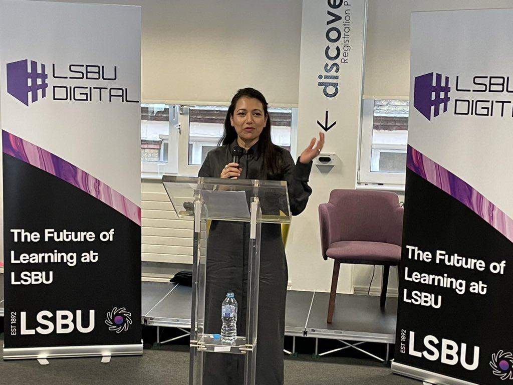 Great talk from <a href="/OpamaKhan/">Opama Khan</a> at <a href="/LSBU/">London South Bank University - LSBU</a> - this is a really forward looking council <a href="/DigitalCroydon/">Digital Croydon</a> with lots of user-centric services at the forefront of their work. #cityfuturescapes