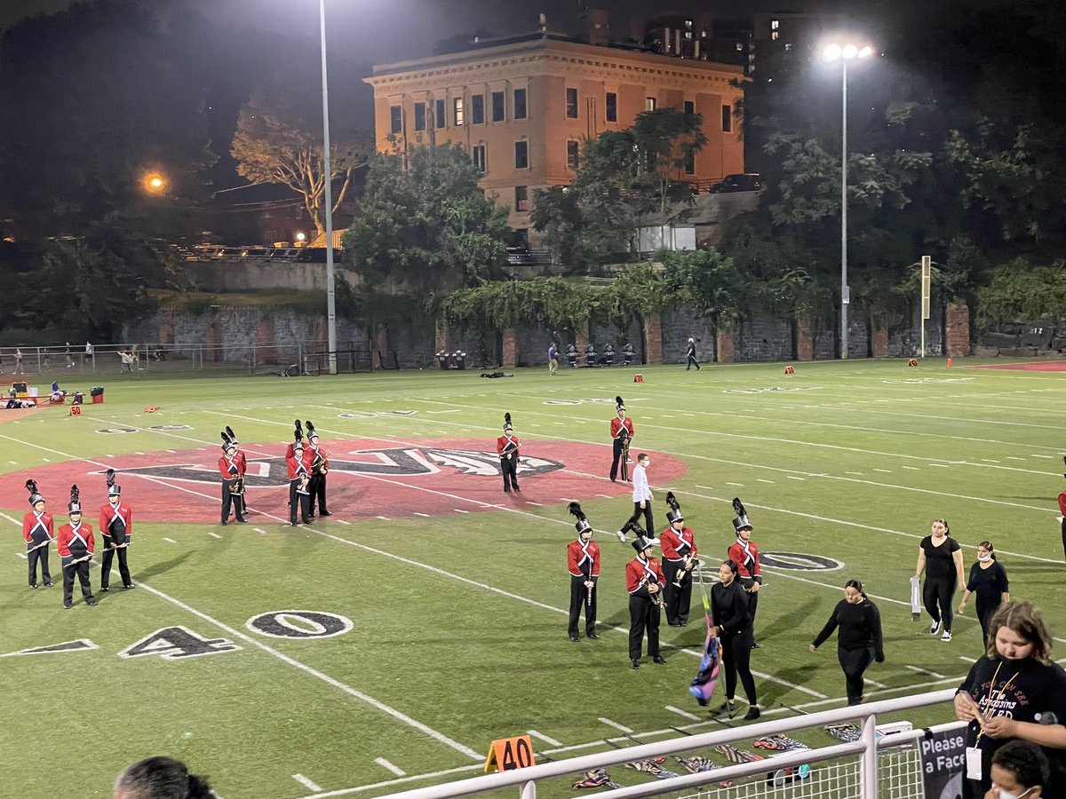 PerryWhs's tweet image. @WeehawkenTSD fantastic time at #FridayNightLights. Classic HS eve celebrating #Wee school spirit. @Coach_Campi @Math_With_MissB @RPGorman17 players, cheerleaders &amp;amp; musicians all did wonderful #WeeWork @RobFerullo4 @DeStefanoEDU @WHSAthletics53 @EricCrespoEDU @AdParkin78