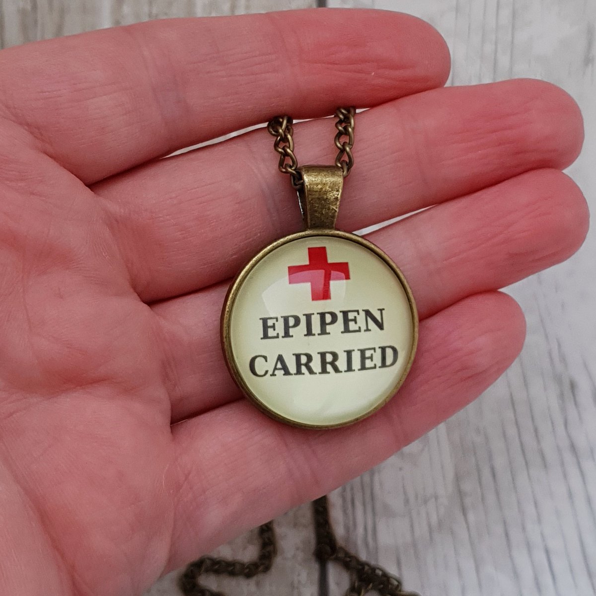 Epipen necklace, medical alert pendant, anaphylaxis, MCAS, multiple allergies, Medical jewelry, Asthma, nut allergy, soy allergy, milk tuppu.net/70a06cba #EtsyTeamUnity #TMTinsta #SoyAllergy