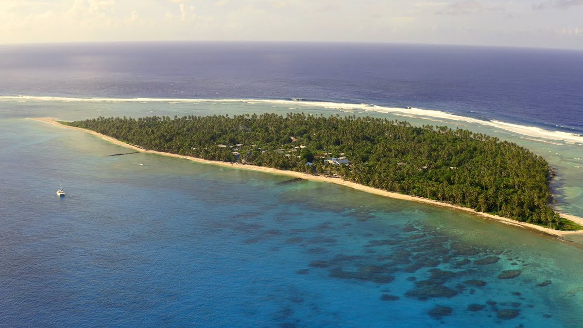 Todd2BFrank's tweet photo. In 2003 I lived for 3wks on Federai Island in the #Ulithi #Atoll. No electricity, no running water, no cell phones, no Internet or any other trappings. It was uncomplicated, stress free and simple. I knew then what it was like to really live. #Micronesia https://t.co/9tPjOacOxn