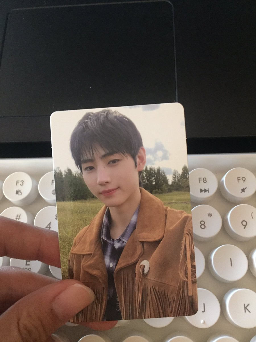 i5carteu's tweet photo. — [📮 #i5carteu_mails] . . . sunghoon mail ! 

an overdue feedback again 🤠 thank you so much @nishimuradia  and @jih6ns for trading with me !!  they came home safe tyssmm <3 

#RCFeedbacks https://t.co/y1MUrSy5jD