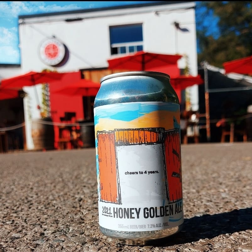 Cheers to 4 years! 
To celebrate we made a Honey Golden Ale using fresh honey from @beelocal416 one amazing program using backyards and rooftop hives all around Toronto! (As local as it gets!) 355mL 7.2% Available instore, online and on tap! 🍻