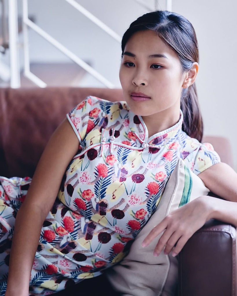 SnapPilots's tweet photo. Pensive, @why_munette ✨
#portrait #portraiture #women #woman #people #singapore #sg #lioncity #portraitwoman #portraitwork #leica #leicas007 #leicaS #mediumformat #120mm #naturallight #cheongsam #qipao #singaporefashion #leicaportrait #captureone #c… https://t.co/4bAH1x0KIZ https://t.co/qY7pLGYBXq