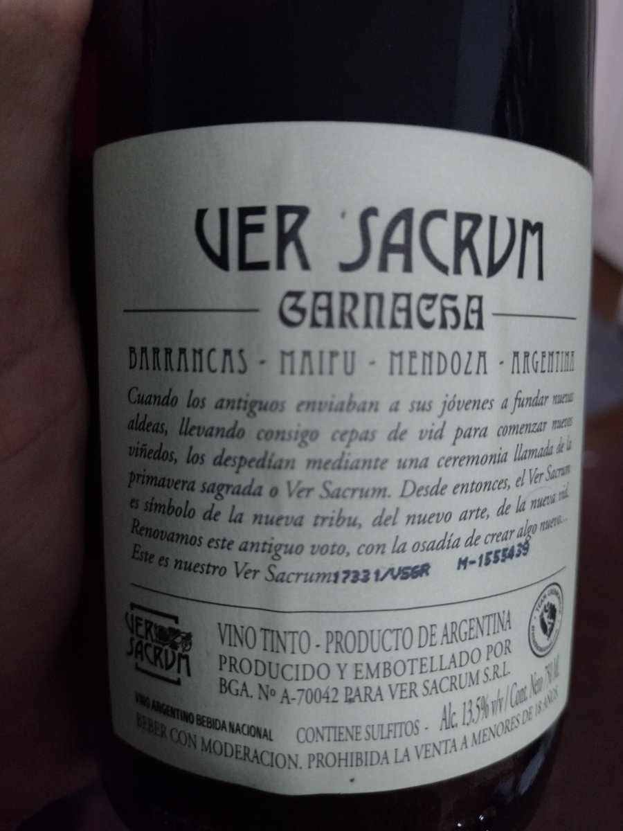Me dijeron día de la garnacha y agarré una bomba que ya no existe , tremenda la garnacha de barrancas , salu