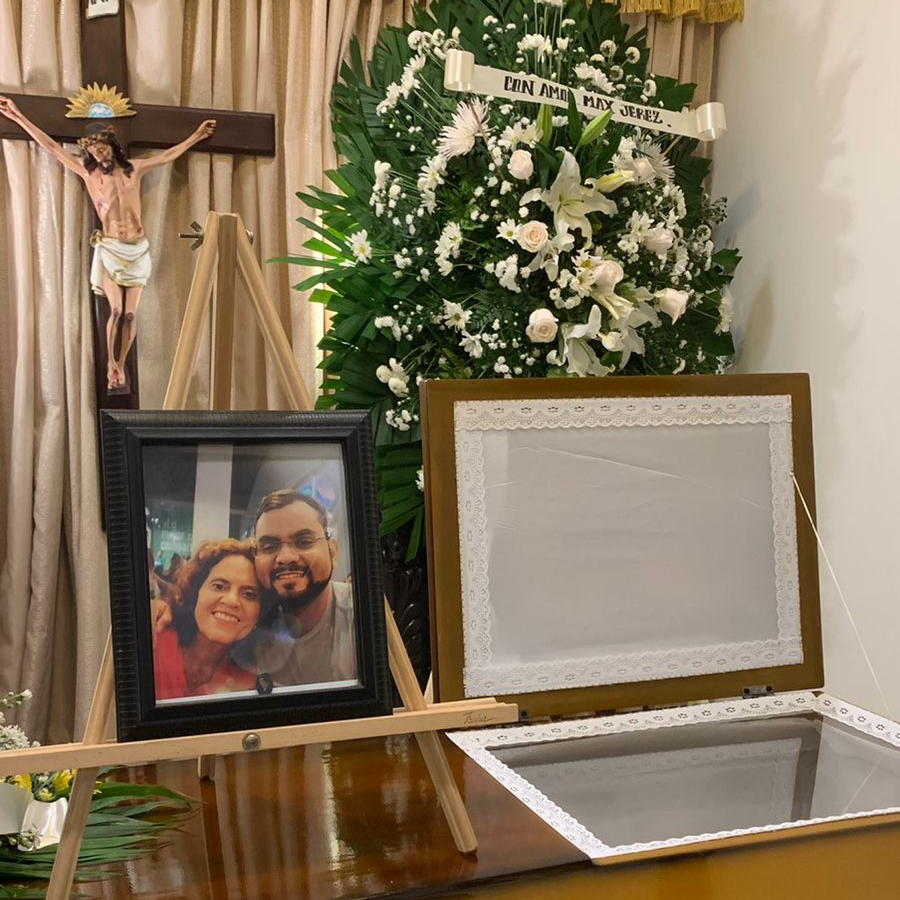 AUNNicaragua's tweet photo. En esa foto queda el recuerdo de una madre y un hijo feliz, una dictadura los separó pero hoy usted vela desde el cielo por su hijo,la libertad de Max viene pronto ¡No la vamos a defraudar! https://t.co/miuqufCJqz