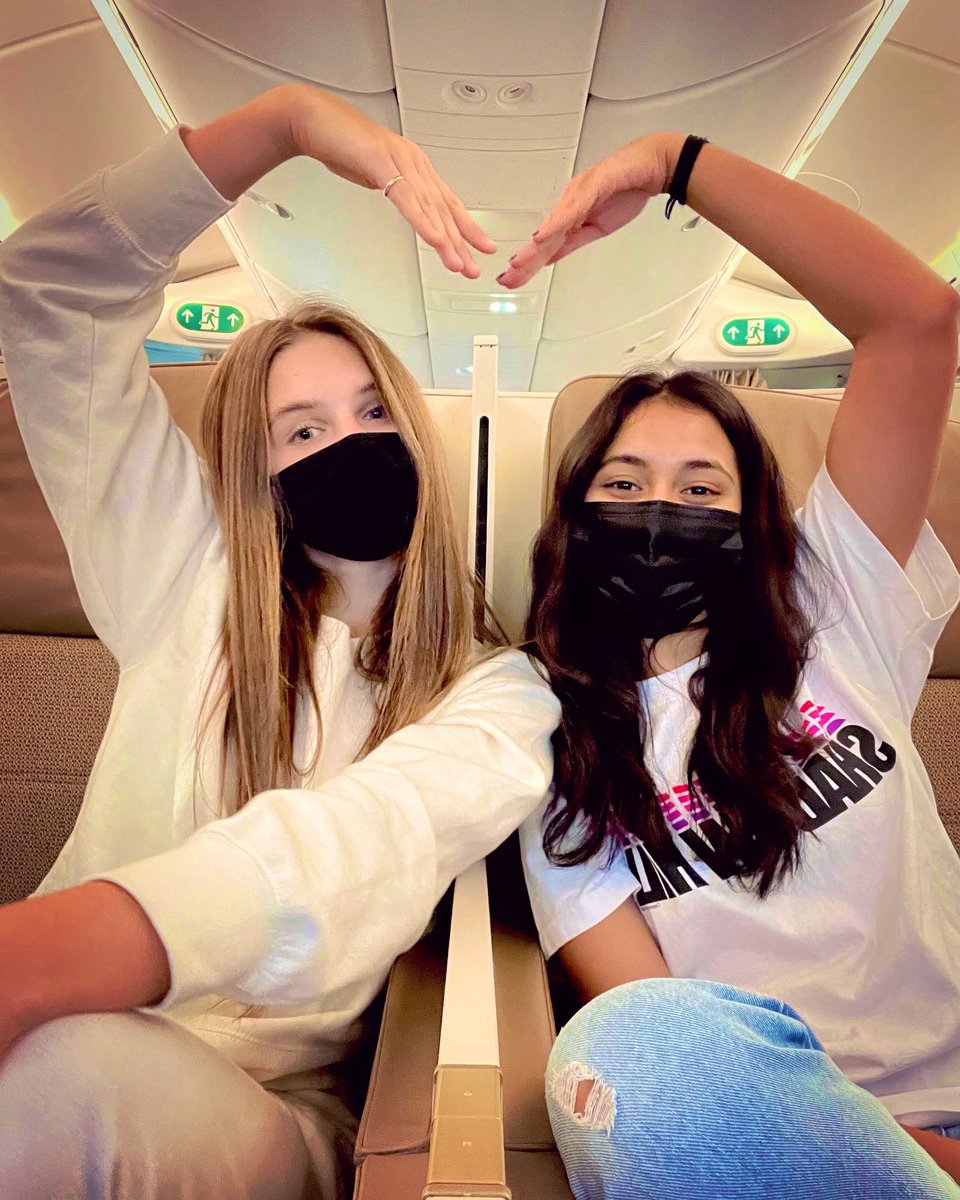 Savannahbardot's tweet photo. ✈️
_______
📍Abu Dhabi 
WITH @NowUnitedMusic @etihad 
🔗 https://t.co/7NZsRg20JK…
⬆️⬆️⬆️⬆️⬆️⬆️↖️
💭 Check out what goes on when we travel between locations. Click the above link ⬆️⬆️⬆️⬆️⬆️

Thank you Etihad 🤎

___
#nowunited #igtv #etihadairways #TRAVELAGAIN https://t.co/jCYNnBHuOs
