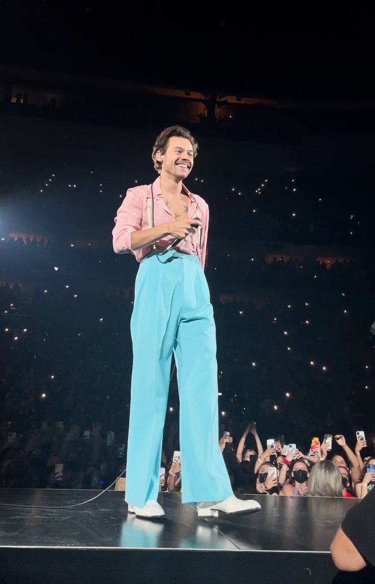 stylesandthings's tweet image. our minds! @Harry_Styles #LoveOnTourPhiladelphia