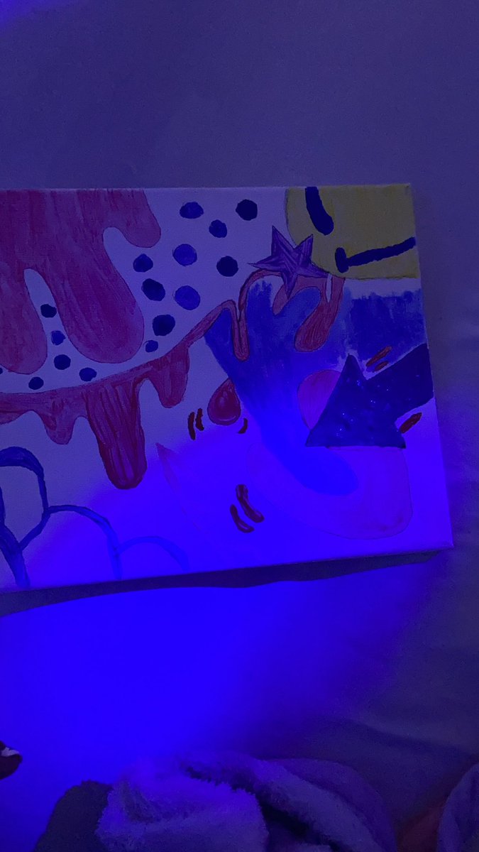 i can't paint to save my life 😧😧