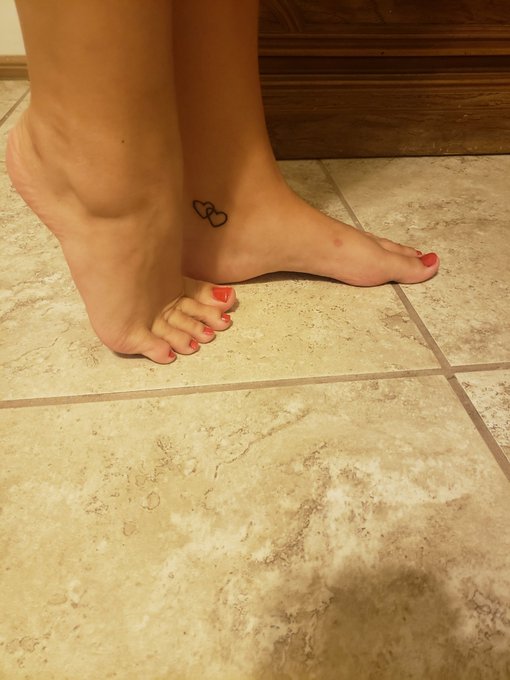 Im looking for someone to spoil me in exchange for custom videos and pictures...maybe ill throw some<a href="/tag/sugarbaby"class="tags"><span>#sugarbaby</span></a><a href="/tag/publicfigure"class="tags"><span>#publicfigure</span></a><a href="/tag/sugardaddys"class="tags"><span>#sugardaddys</span></a><a href="/tag/sugard"class="tags"><span>#sugard</span></a>