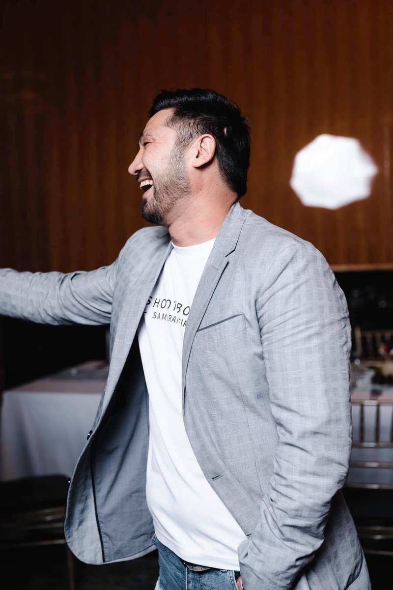 Уур чинь их хүрч байсан ч, гэдэс чинь  их өлсөж байвч, хажуу хүн чинь ихээр дургүйг хүргэсэн чтэвчээр заан хамгийн зөв шийдвэр гарган тэр шийдвэрээ ажил болгож чадаж байвал та хүчирхэг хүн. Ийм хүн олонкбайхаваасардтүмэнхүчирхэг болно! Хүчирхэг ард түмэн хэзээ ч хүний өмнө бөхө