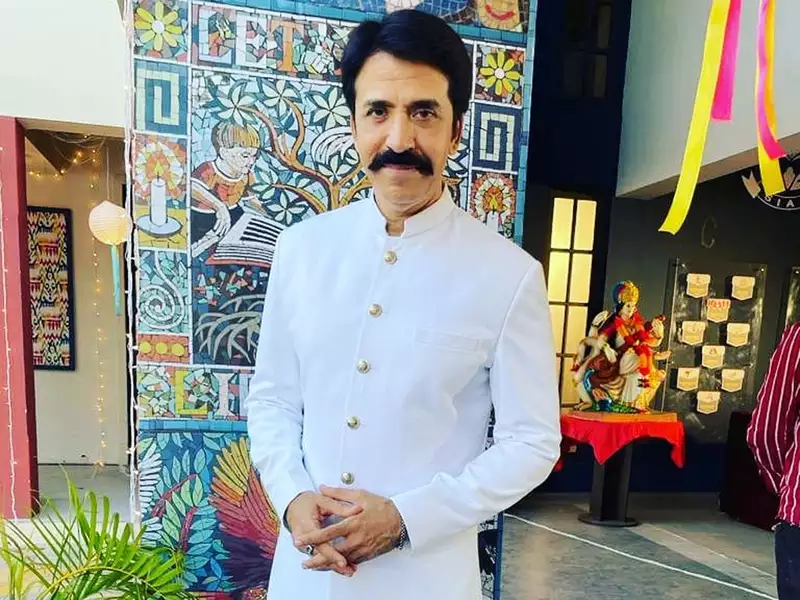 _tellyupdates_'s tweet photo. #TUExclusive

@sspilgaonkar and #SoorajThappar retained for @StarBharat's upcoming show, a 2nd season to #SasuralGendaPhool; @jaysoni25 finalized for the show, decision on @iraginikhanna yet to be made.

#SPG #SasuralGendaPhool2 #SPG2 #StarPlus #StarBharat #TellyUpdates https://t.co/J1Db18o7o3