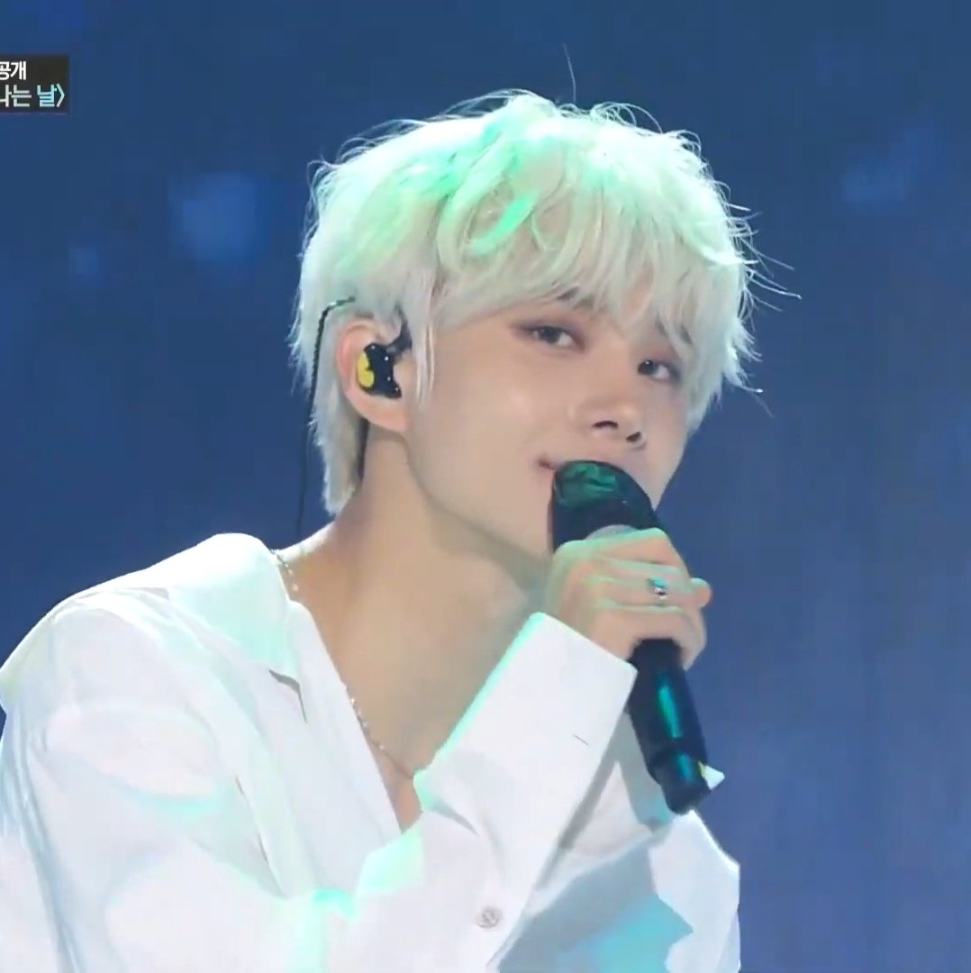 LQ_zeus's tweet photo. 얼굴이 성스러워요 https://t.co/tHXO84V0GE
