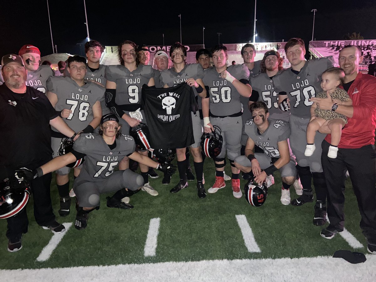 CoachKPark's tweet photo. Mission Accomplished! 1-0! Great job by #THEWALL tonight! The most physical team will always win! #EARNTHEPATCH https://t.co/4GUq7KjlYV