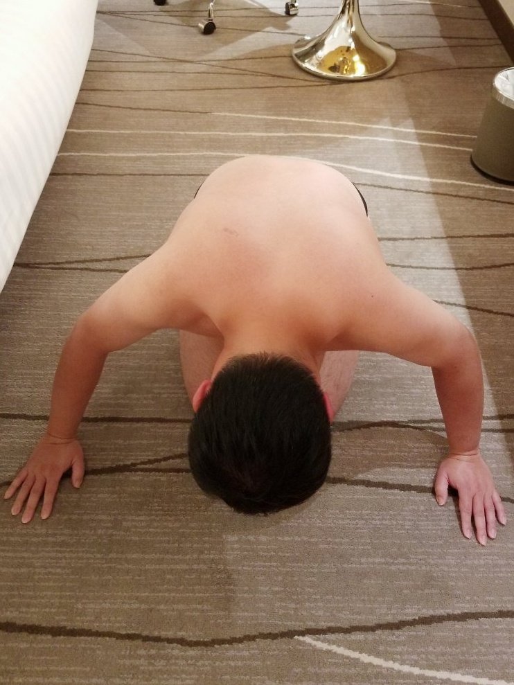 osubken's tweet photo. Throwback to 2018 when I first presented myself to Mistress. Little did I realise it would be the start of a long journey. #submissive #onmyknees #lookback #fragrantharbour https://t.co/cub4BHKnU8