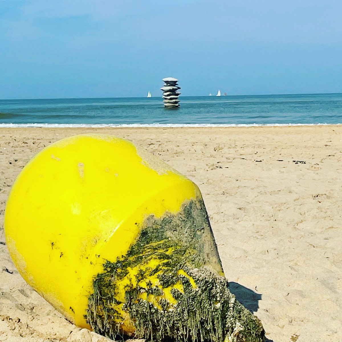 JLemiengre's tweet photo. Life at the beach is SOOOO….GOOD #vitaminsea #❤️Oostende https://t.co/jsf9zJTzB7
