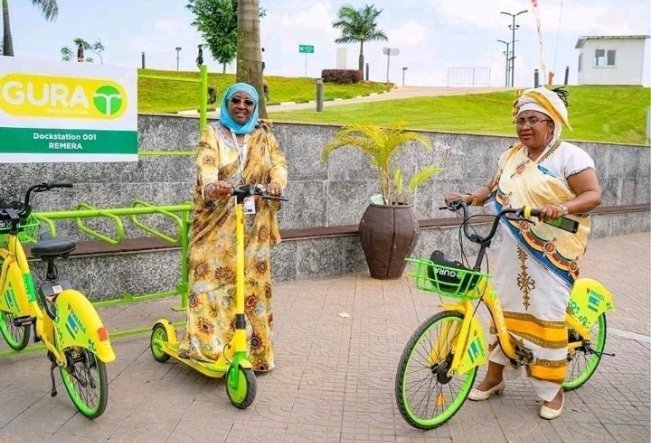 elogemwandwe's tweet photo. #PensonsVert : La ville de #Kigali vient de lancer un système de transport public par vélos intelligents, scooters et vélos électriques libre-service. Il suffit de télécharger l'application.
Action initiée par l'entreprise panafricaine @guraride_rw https://t.co/NOKDctuAoG