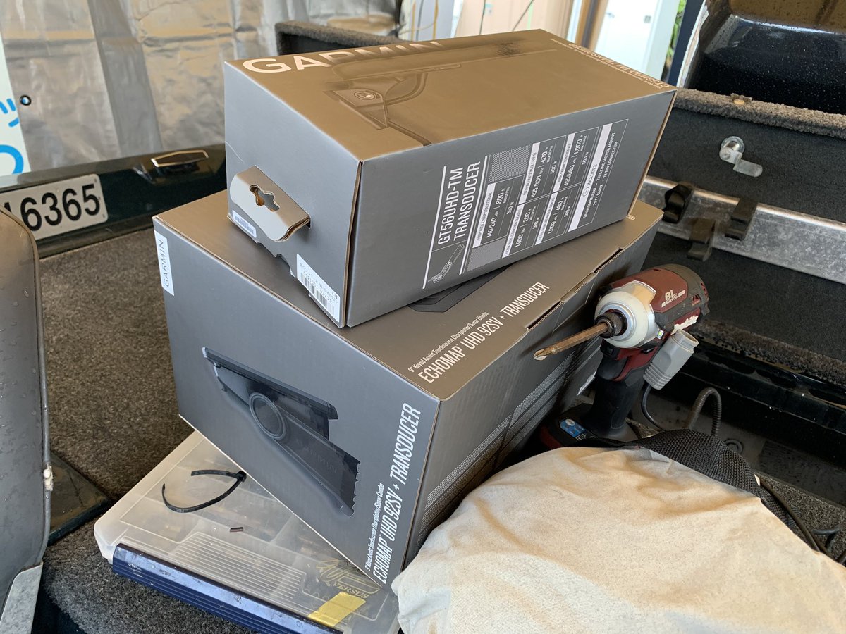 wao_fish_wao's tweet image. GARMIN
エコマップUHD 92sv 
GT56UHD
導入ー😃

購入から取り付けまで、印旛沼のMONOPOOL MTMさんでお願いしました！
丁寧に取り付けて頂き感謝です！

私のボートの事は全てお願いしている頼れるお店です！

#魚探
#ガーミン
#ECHOMAP