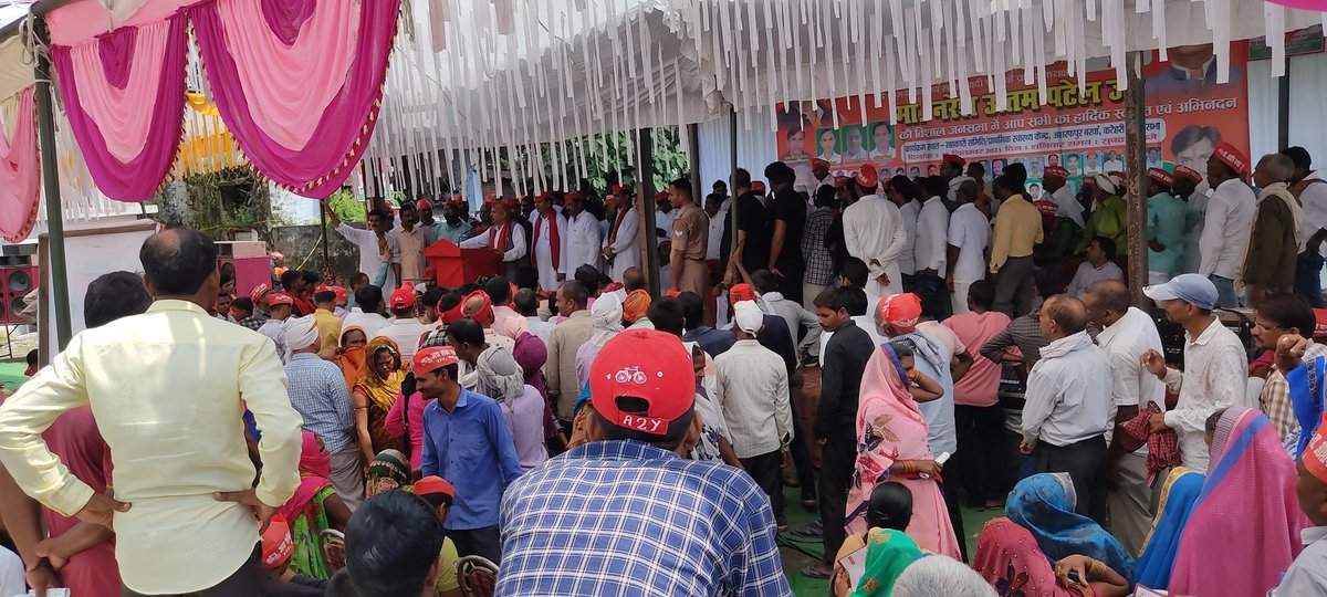 NareshUttamSP's tweet photo. अंबेडकरनगर ज़िला में #किसान_पटेल_यात्रा। https://t.co/V3JDvr0sCa