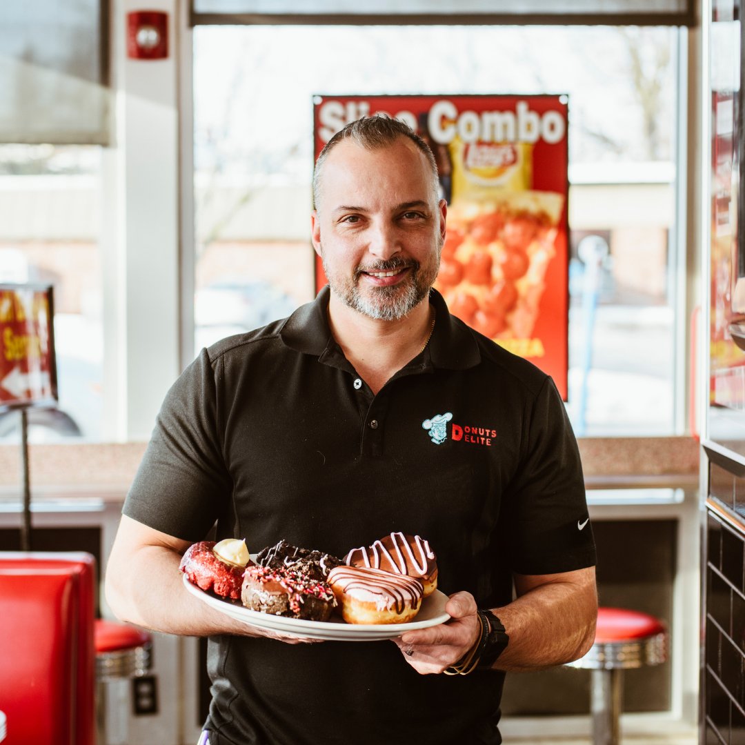 The man, the myth, the legend. Just wanted to post a little appreciation  to the man behind the donut🍩. Owner of Donuts Delite, Nick!
#donutsdelite #donutsdeliteeverybody #empireatculver
