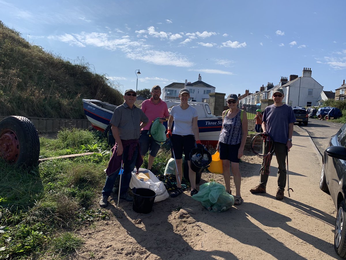 <a href="/MichelleSVMS/">Michelle D</a> <a href="/mcsuk/">Marine Conservation Society</a> Great turn out up the beach in Marske too .  Hoping heavy rain forecast doesn’t lead to discharge of sanitary items from combined sewer overflows  #northumbrianwater