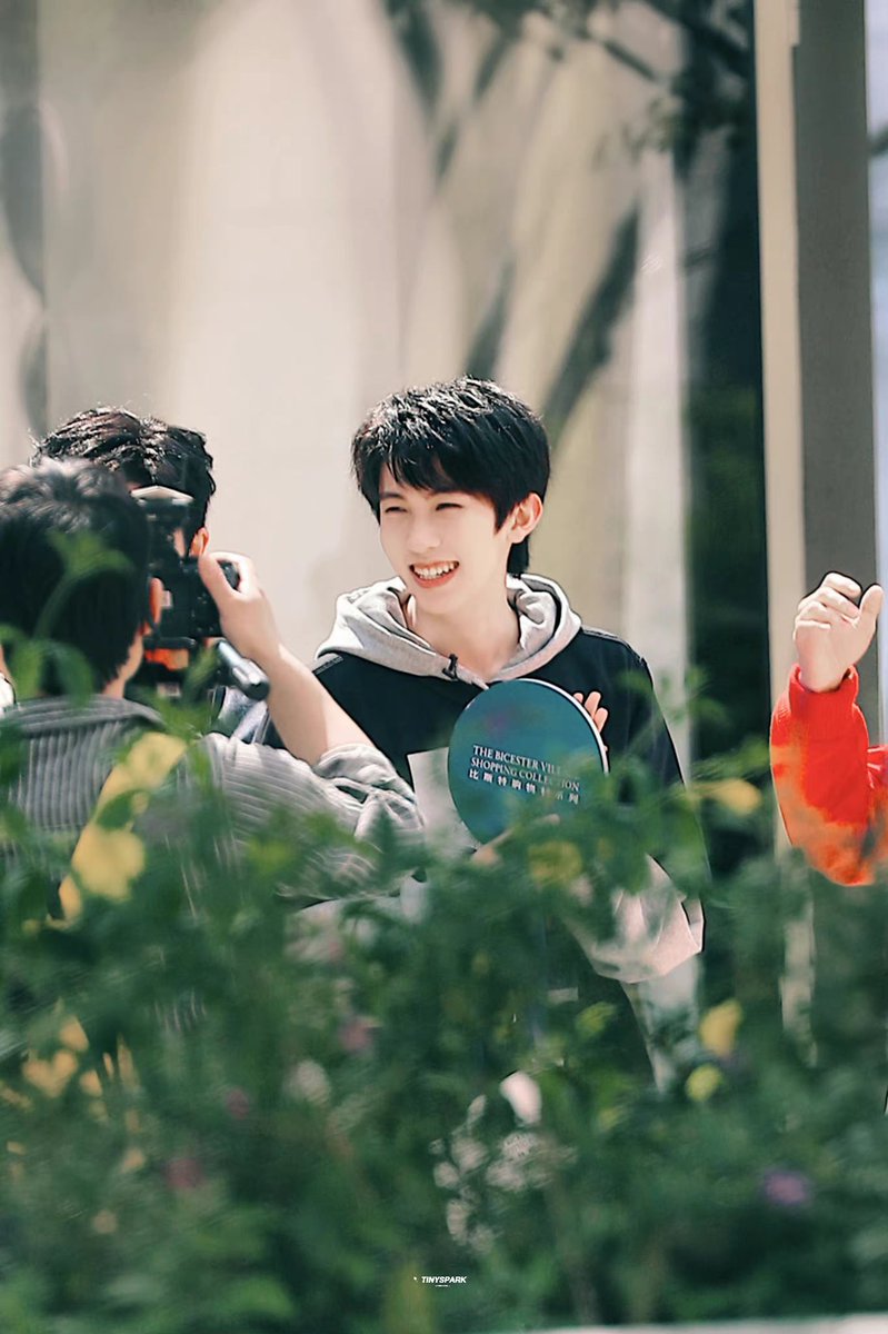 TinySpark_Linmo's tweet image. 𝟐𝟏𝟎𝟗𝟏𝟕 🐰
#INTO1 #Linmo #林墨 #INTO1Linmo