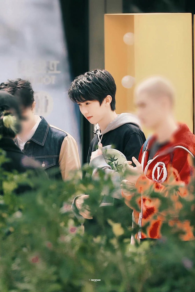 TinySpark_Linmo's tweet image. 𝟐𝟏𝟎𝟗𝟏𝟕 🐰
#INTO1 #Linmo #林墨 #INTO1Linmo