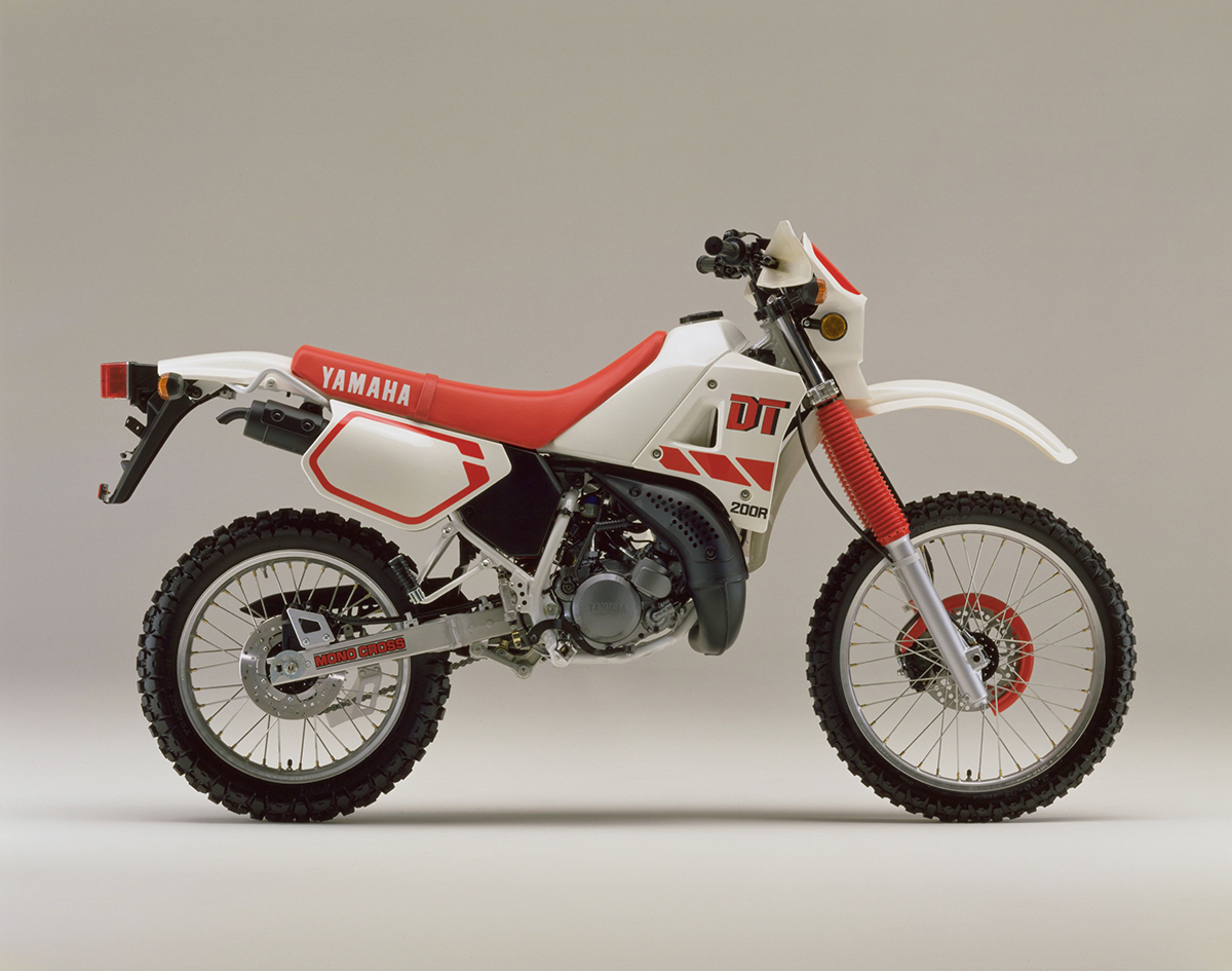 DT200R（1988年） メシが、うまい。 空気が、うまい。 今週末は勝手に 