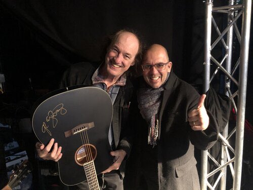 Julian O'Dell 💙 (@agencytrainer) on Twitter photo Fundraiser guitar that’s way too cheap! Signed by the likes of <a href="/PCarrack/">Paul Carrack</a> <a href="/billybragg/">Billy Bragg</a> <a href="/Bernie_Marsden/">Bernie Marsden</a> <a href="/ItsGrahamParker/">Graham Parker</a> <a href="/judietzuke/">judie tzuke ☮️</a> <a href="/ChesneyHawkes/">chesneyhawkes</a> <a href="/Rev_Dr/">Rev Dr Clive Jackson</a> <a href="/pete_wah/">Pete Wylie is WAH! ⭐</a> <a href="/thejiltedjohn/">JILTED JOHN</a> <a href="/JohnOtwayBand/">The John Otway Band</a> and others. Proceeds to <a href="/AACancerOrg/">Action Against Cancer</a> - bid here jumblebee.co.uk/auction/detail… Marvellous. Fundraiser guitar that’s way too cheap! Signed by the likes of <a href="/PCarrack/">Paul Carrack</a> <a href="/billybragg/">Billy Bragg</a> <a href="/Bernie_Marsden/">Bernie Marsden</a> <a href="/ItsGrahamParker/">Graham Parker</a> <a href="/judietzuke/">judie tzuke ☮️</a> <a href="/ChesneyHawkes/">chesneyhawkes</a> <a href="/Rev_Dr/">Rev Dr Clive Jackson</a> <a href="/pete_wah/">Pete Wylie is WAH! ⭐</a> <a href="/thejiltedjohn/">JILTED JOHN</a> <a href="/JohnOtwayBand/">The John Otway Band</a> and others. Proceeds to <a href="/AACancerOrg/">Action Against Cancer</a> - bid here jumblebee.co.uk/auction/detail… Marvellous.