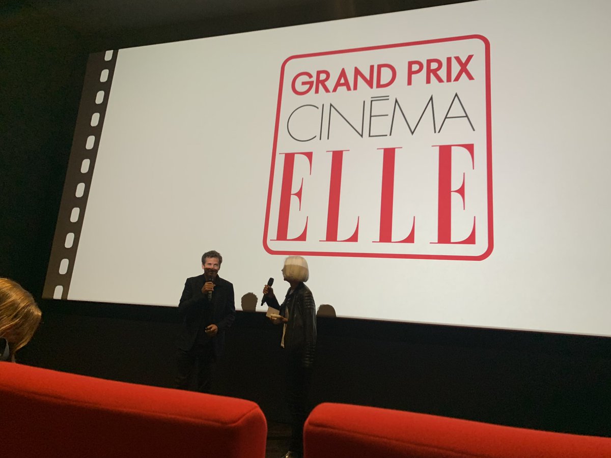 Coup d’envoi en tant que jurée du Grand Prix Ciné Elle ! 8 films en compétition et 1 vainqueur annoncé en octobre #GPcineELLE. Merci <a href="/ELLEfrance/">ELLE</a>, ça fait du bien de s’enfermer dans une salle obscure pour un week-end 😁
