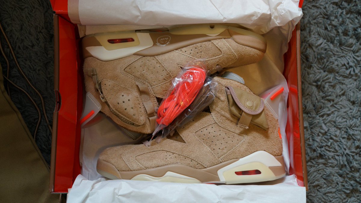 detroitpurple's tweet photo. These Travis Scott Air Jordan 6 “British Khaki” are my entry for the @ebaysneakers #eBayInsideDrop seller ID: professor_shimmon. Perfect shoe to sell on eBay with 0 fees ! https://t.co/zUl11B0CwR